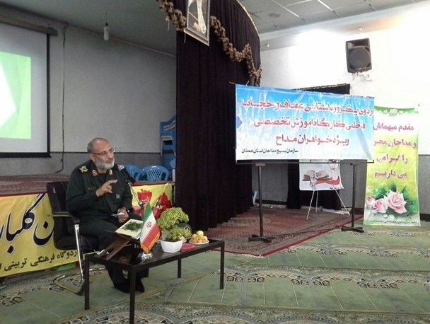 ضعف دشمنان ما در عرصه فرهنگی نداشتن منبر و مداحی است