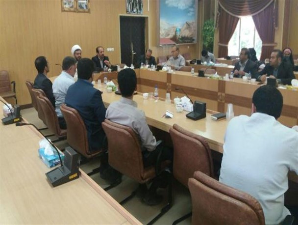 نشست شورای برنامه‌ریزی و هماهنگی ویژه برنامه‌های دهه کرامت دماوند برگزار شد