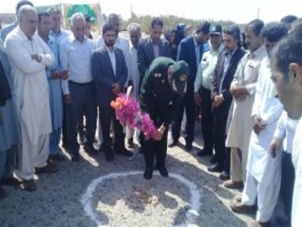 آیین کلنگ زنی احداث مدرسه شش کلاسه در شهرستان ریگان