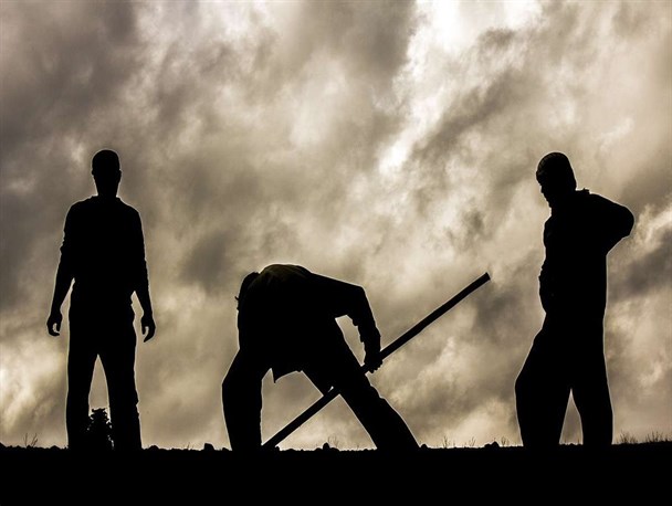 گفتند «ادارات» را جهادی کنید، اما «جهاد» را اداری کردند