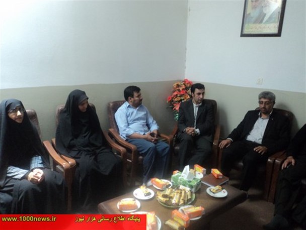 تجلیل از خبرنگاران بردسیری در دفتر فرمانداری