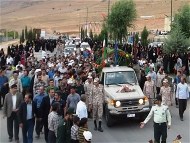 اردل میزبان 2 لاله ی خونین دفاع مقدس شد +تصاویر