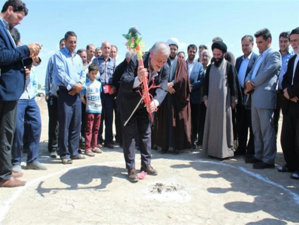 مراسم کلنگ زنی مدرسه ۶ کلاسه شهر کلوانق برگزار شد