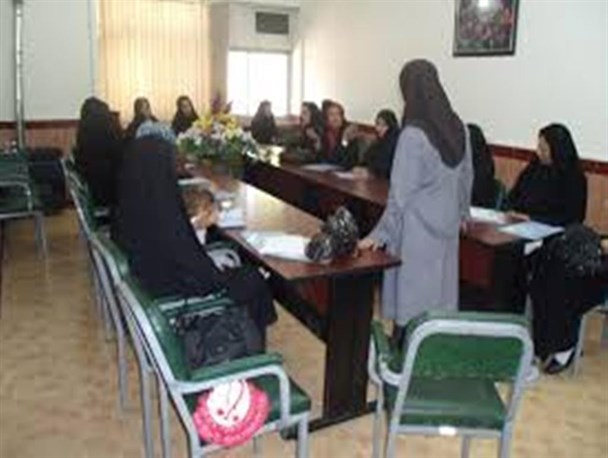 نخستین کارگاه آموزشی توان افزایی و ارتقای تاب آوری زنان و خانواده در مهرستان برگزار شد