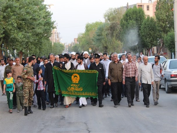 با حضور خدام امام رضا(ع) در رامهرمز،فضای معنوی و عطرآگین حرم در شهر پیچید+تصاویر