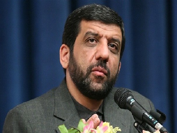 بمباران اطلاعاتی نوعی سانسور جدید است/بچه‌های حزب‌اللهی از ظرفیت سینما غافل هستند