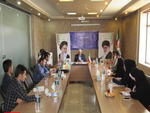 تجلیل از اصحاب رسانه شهرستان های منطقه غرب استان در فریدن/ تصاویر