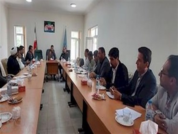 در چینش مدیران از روابط قومی قبیله ای و جناحی چشم پوشی کنیم