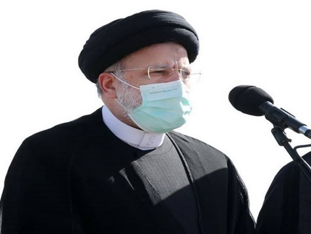 خون شهید سلیمانی چهره نفاق و جاهلیت مدرن را بر ملا کرد/ ۱۷ میلیارد دلار سرمایه گذاری شرکتهای بزرگ داخلی