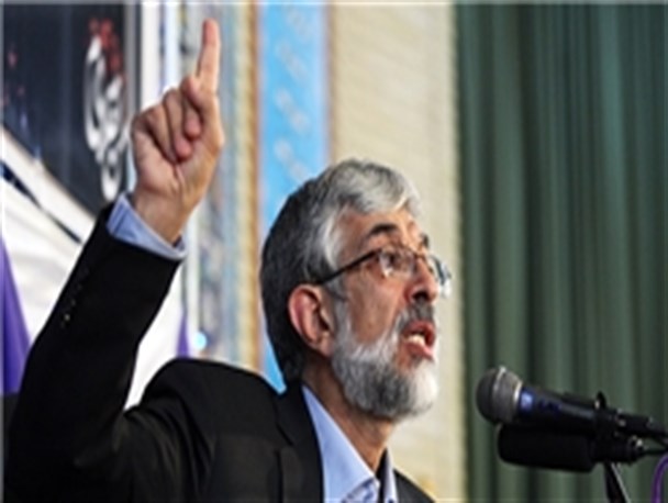 حداد عادل: آمریکایی ها عاقلانه تصمیم نمی گیرند