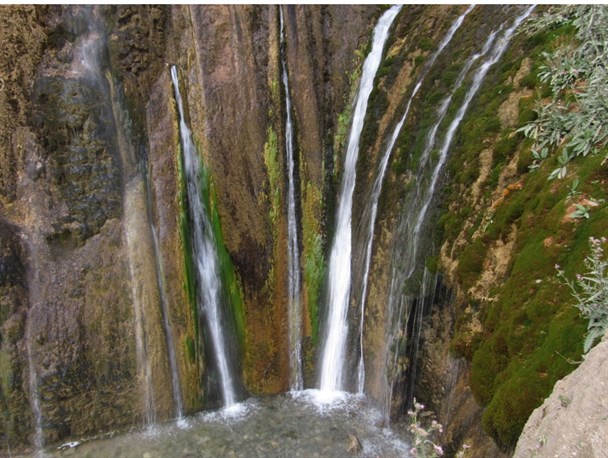 گیسوی جاری کوهستان در سمیرم/ تصاویر