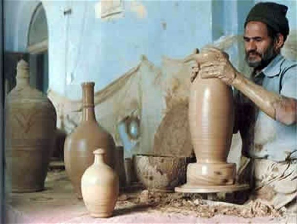 کارگاه تولیدی سفال در صومعه‌سرا افتتاح می‌شود