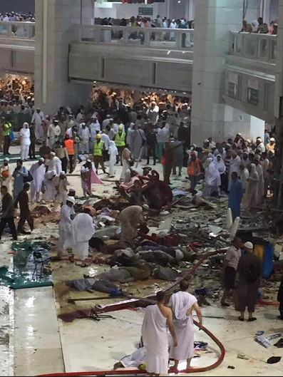 65 کشته در حادثه سقوط جرثقیل در مکه+عکس