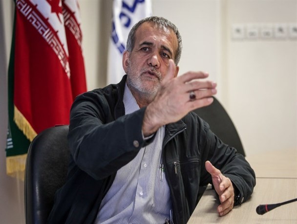 نماینده ای که نمی داند FATF چیست و از آن دفاع می‌کند