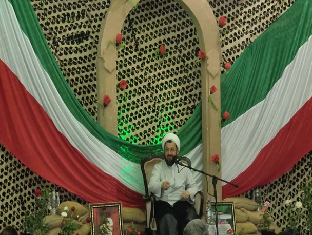 در نظام اسلامی هر که رئیس‌تر است خدمتگذارتر است نه اینکه فیش حقوقی‌اش نجومی‌تر باشد