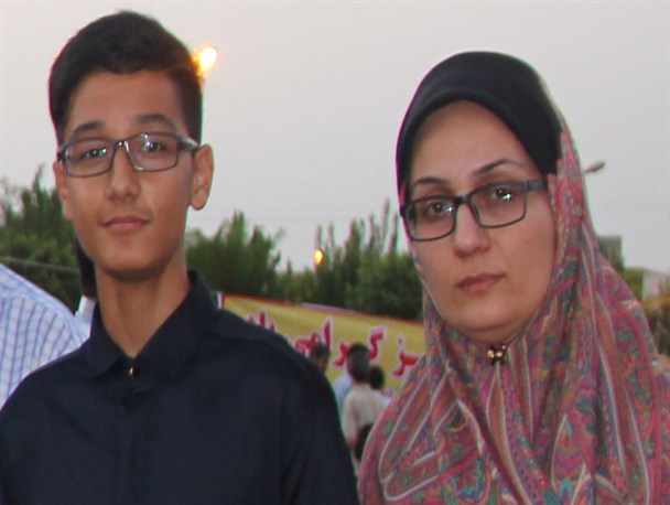 تنها روزنه امید ما نفس گرم و دستورات رهبر معظم انقلاب است