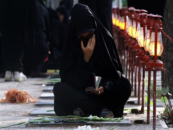 گلزارهای شهدا مامن دلدادگان و عاشقان/ ۱۲ درصد از ساماندهی گلزارهای شهدا زنجان باقی مانده است