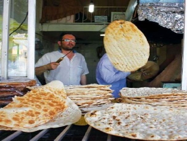 داستان ادامه‌دار نانی که نرسیده به سفره لنده‌ای‌ها، بیات می‌شود/ آموزش حلقه مفقوده شاطران و کارگران خبازی +تصاویر