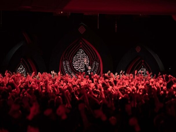 فیلم |  مداح نقطه اتصال بین مردم و اهلبیت(ع) است