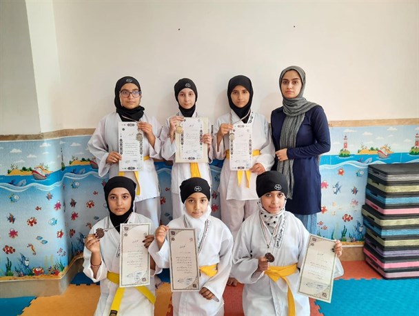 دختران کاراته کار البرز در مسابقات ۴ جانبه انتخابی کشور افتخار آفریدند