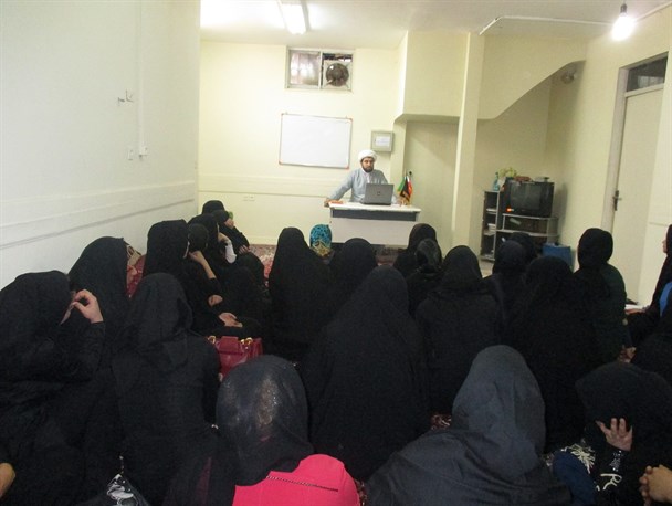 کارگاه آموزشی دختران در شرف ازدواج در شهرستان قرچک برگزارشد