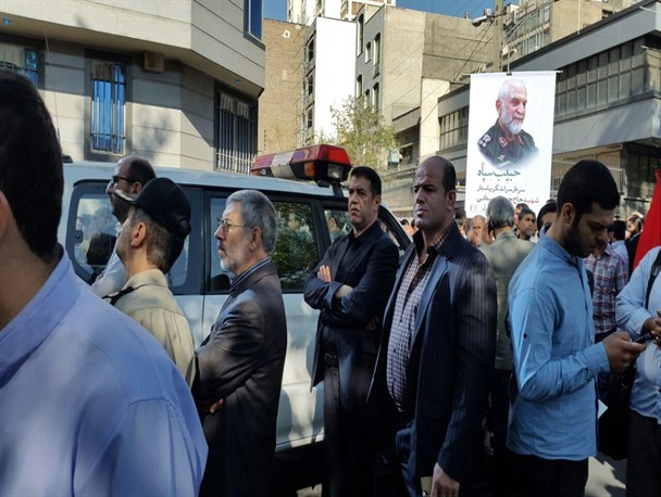 تصاویر: حضور فردین معصومی در مراسم تشییع سردار همدانی