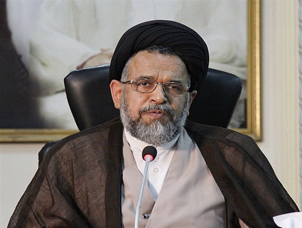 با جدیت فاجعه منا را بررسی می کنیم/بیکاری جوانان به دست کار آفرینان برطرف می شود