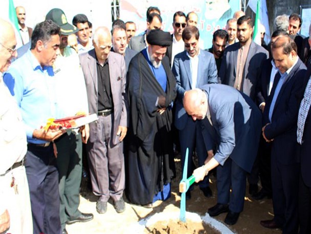 کلنگ مجتمع آب شیرین‌کن گلوگاه با حضور وزیر نیرو زده شد