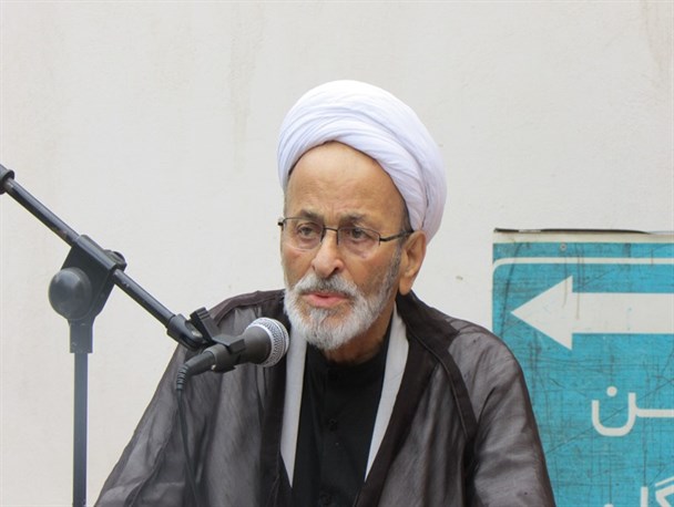 عاملان فتنه سال 88 فاسقان واقعی هستند که جایگاهشان جهنم است/ برگزاری فوتبال در شب عاشورا بی حرمتی به مقدسات است