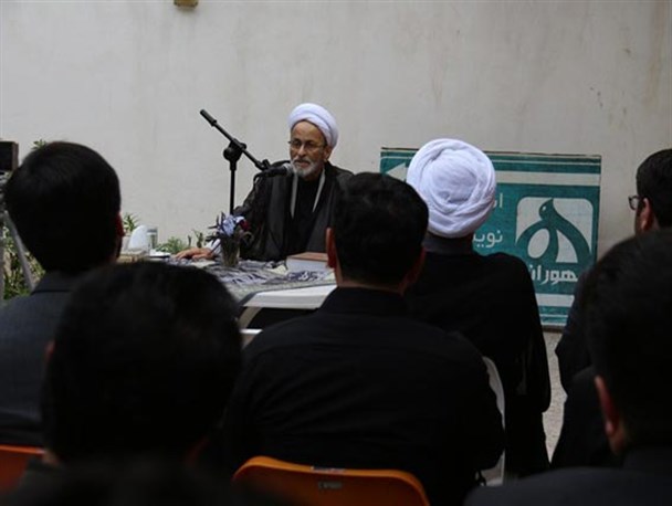 هادی غفاری در تهران هیچ کس قبول ندارد / به دانشگاه آزاد و تولیت مقبره امام انتقاد دارم