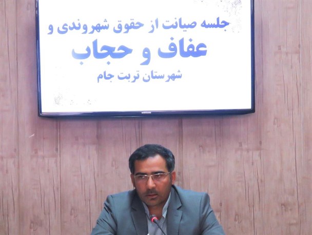 متکدیان مجرم و با برخورد قضایی مواجه می شوند