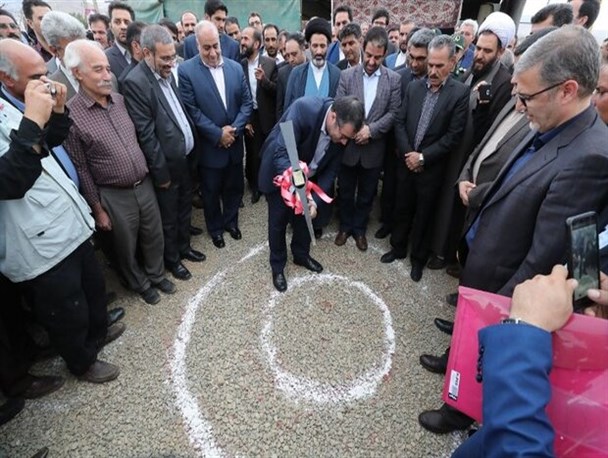 کلنگ زنی ۵ طرح صنعتی در سنقروکلیایی / داخلی‌سازی ۴۰۰ میلیون یورویی قطعات خودرو