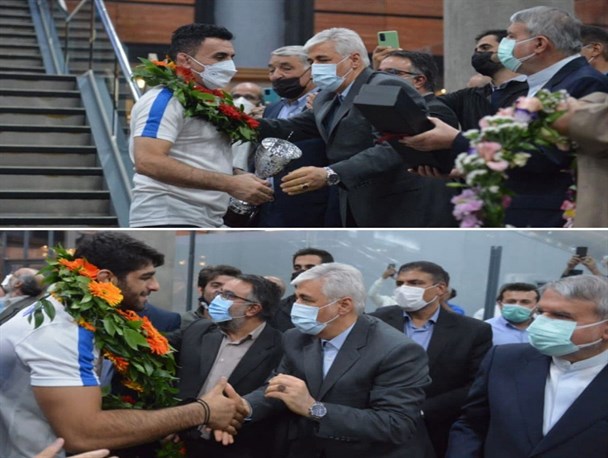اعضای تیم ملی کشتی فرنگی به وطن بازگشتند
