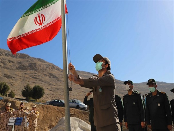 صبحگاه مشترک سپاه، آتش‌نشانی و هلال احمر در شهرکرد برگزار شد