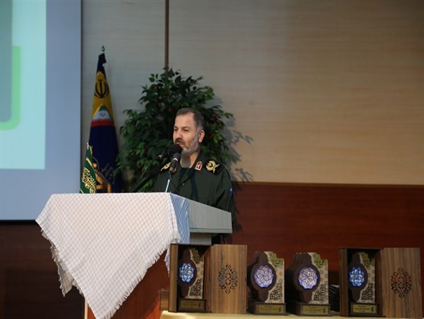 پیشگامی بسیج مقابل جنگ رسانه‌ای دشمن علیه نظام/سند راهبردی بسیج برای کمک به دولت تدوین شد