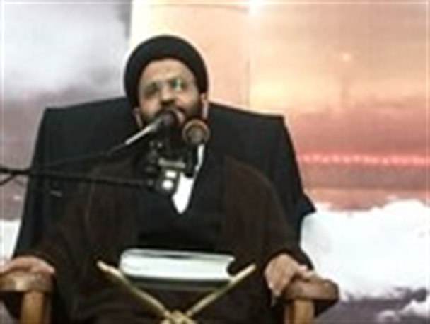 بزرگترین درس عاشورا ، حفظ جایگاه ولایت در جامعه است