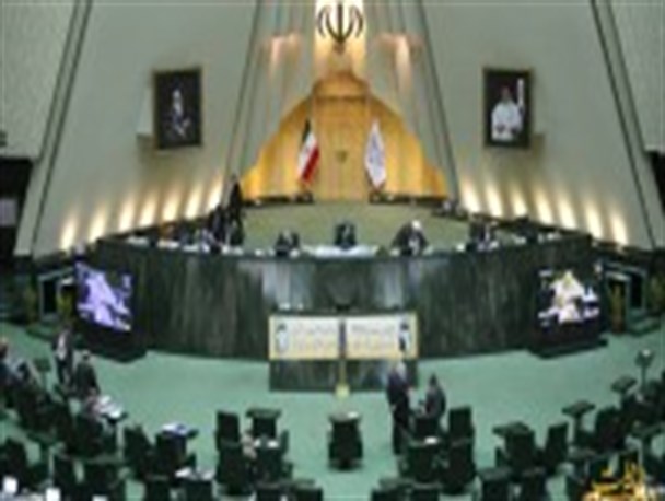 مجلس بر سر اصول با کسی معامله نمی کند/ تکلیف وزارت‌خانه علوم باید هر چه زودتر مشخص شود