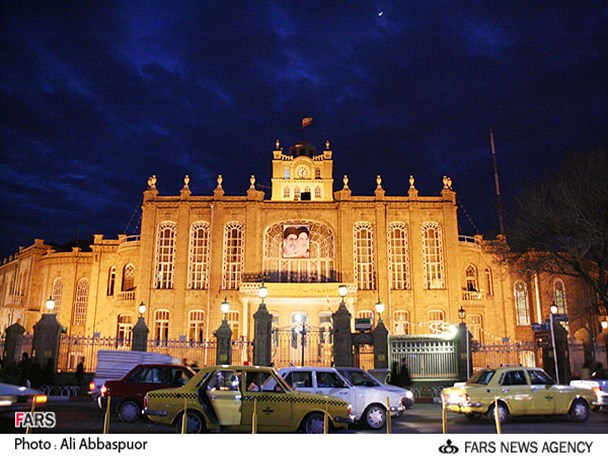 برای طراحی میدان ساعت پیشنهاد بدهید