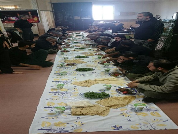 استقبال گرم امدادگران از زائران حسینی در پایگاه امدادی گردنه اسدآباد+تصاویر