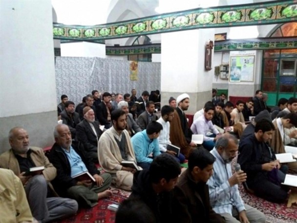 طرح مودت با نمازگزاران در مساجد بشرویه  اجرا می شود
