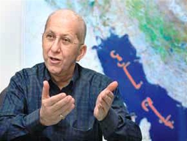 مشهد شهر زیارتی است و نباید توریستی شود/ مردم برای سیاحت به شهر‌های دیگر بروند
