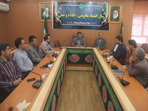 دفاتر پیشخوان دولت باید نماد تکریم ارباب رجوع باشد / لزوم نظارت بر عملکرد دفاتر پیشخوان وبرخورد با متخلفین