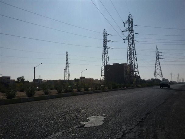 دکل‌های فشار قوی که سلامت شهروندان سمنانی را نشانه رفته است+تصویر