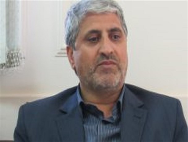وظیفه داریم به خانواده شهدا خدمت کنیم