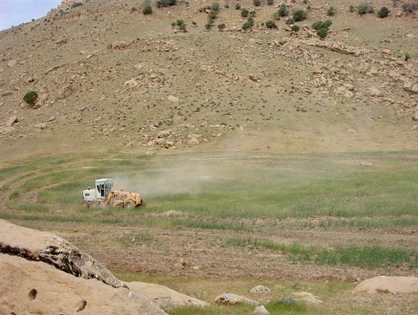 زمین خوران به جان مراتع عشایری خراسان شمالی افتاده اند