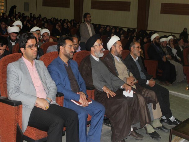 نماز اکسیر حیات بخش زندگی است/ ارتباط مستقیم نماز با کاهش جرم در جامعه