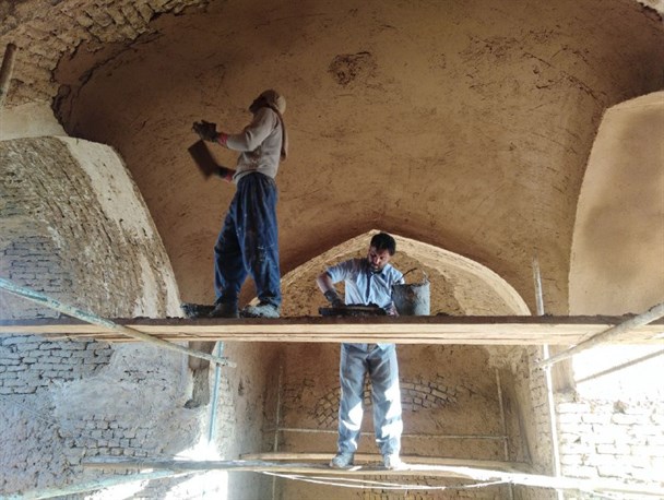 آغاز مرمت و باسازی سردر دوم ارگ تاریخی سنگان رشتخوار