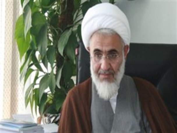 وظیفه داریم کرامت خانواده شهدا را حفظ کنیم