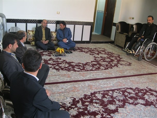 سرکشی کارگروه فرهنگی و اجتماعی شهرداری لیکک از 3 خانواده معلول بهمئی+تصاویر