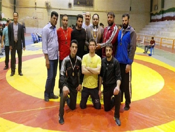 کسب مدال برنز تیم کشتی دانشجویان نی ریزی